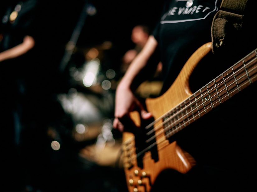 chitarra a un funerale