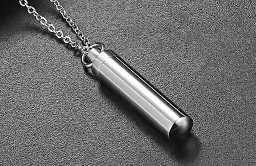 Collana commemorativa con ciondolo per ceneri