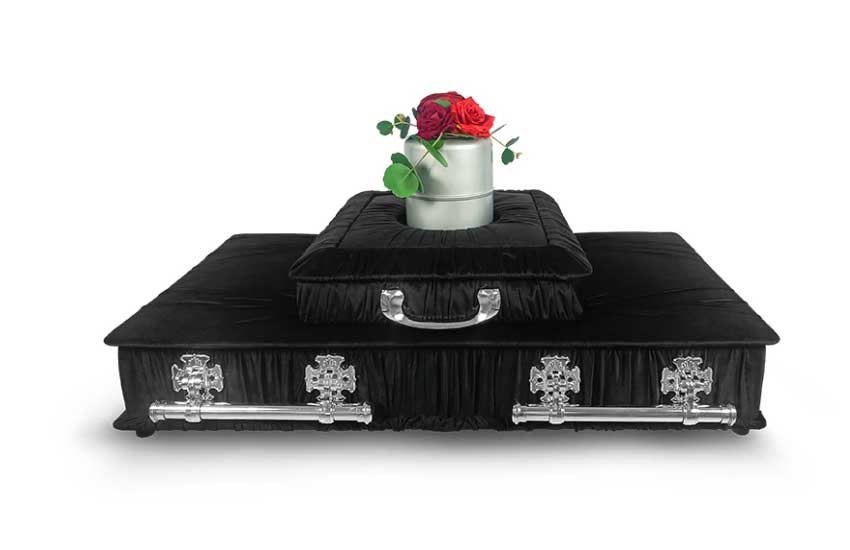 Elegante portatore per urna utilizzato durante la cerimonia funebre